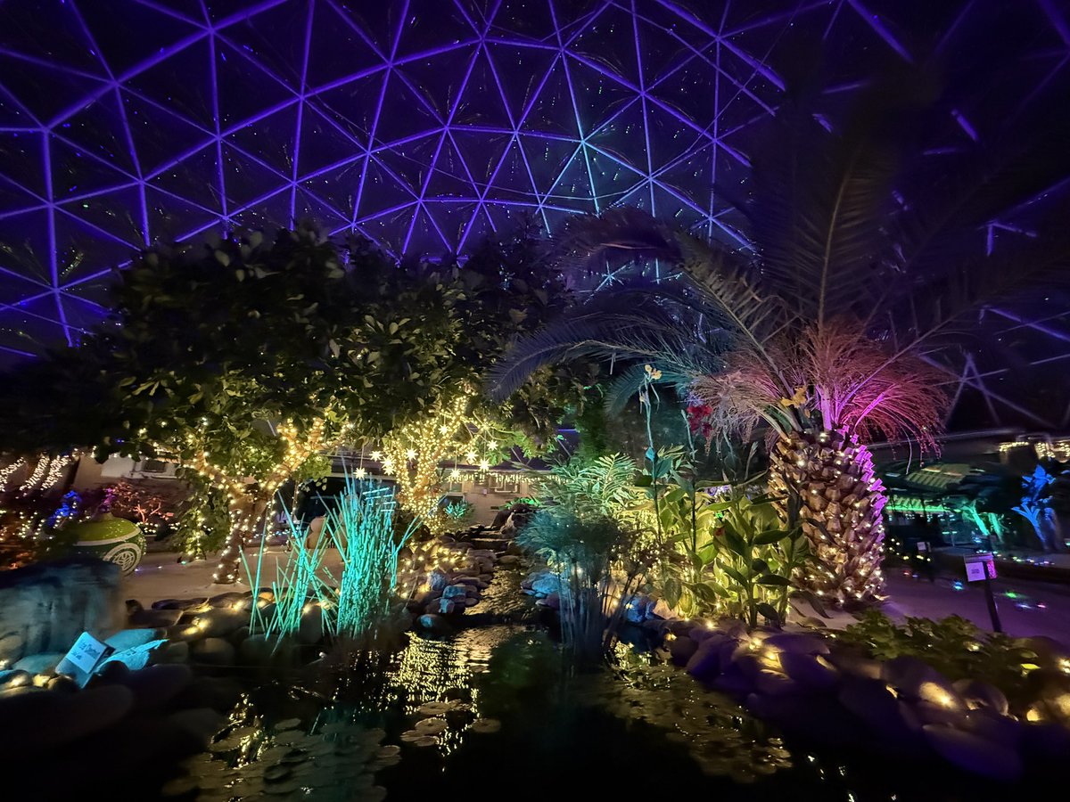 Luke94's tweet image. Living with the Land: Glimmering Greenhouses might just be the best thing about the Festival of the Holidays. Takes an already fabulous ride and makes it even more magical!