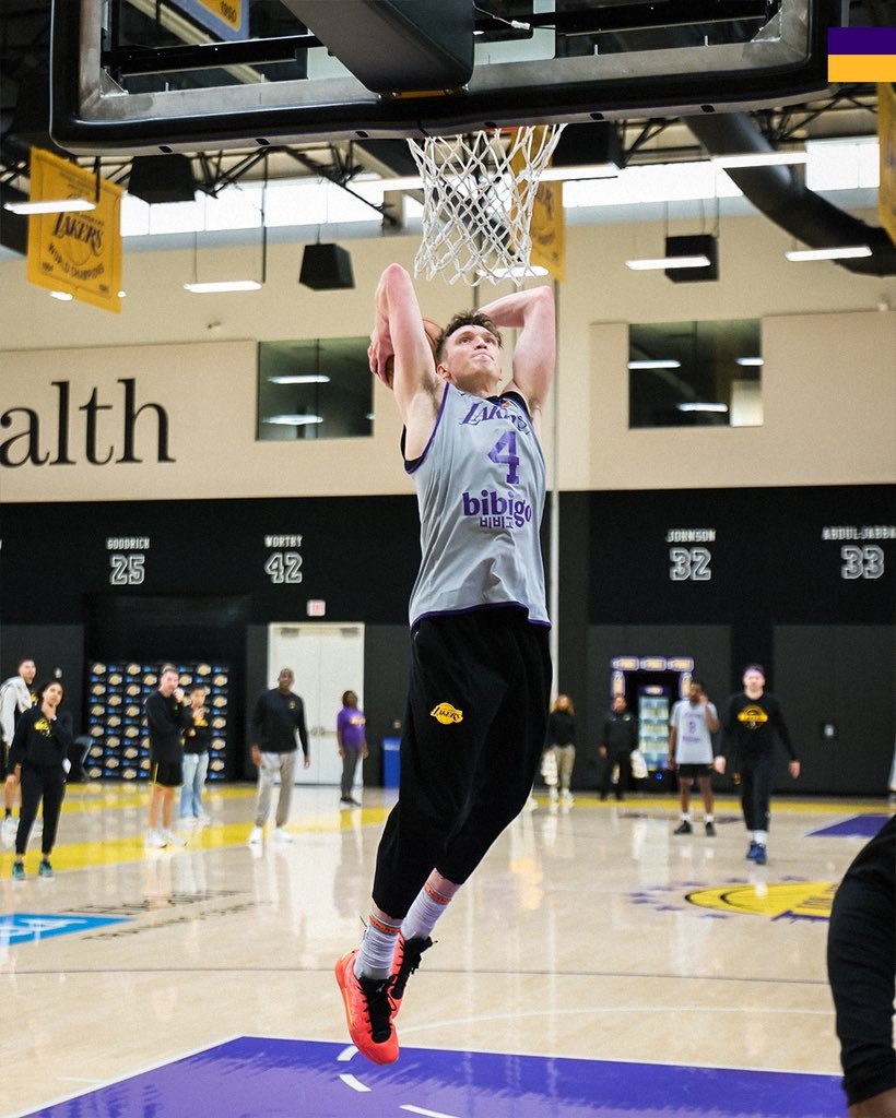 Lakers's tweet photo. https://t.co/FPjPGFHvZS