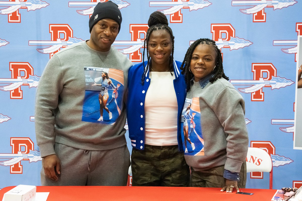 PennsaukenAD's tweet photo. Congratulations to Sianni Wynn on her commitment to the University of Florida!

#CODERED #SaukenFast https://t.co/RUqbn5r6Dn