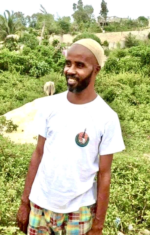 peterberlus's tweet photo. Bilal, déjà dix ans que tu as fait la transition vers la lumière. Le temps avance, mais ton absence ne s’efface pas, et notre amitié demeure intacte. Tu restes présent dans mes souvenirs, dans chaque battement de mon âme. Tu es à jamais gravé dans mon cœur et dans ma mémoire. https://t.co/aNngtnOTht
