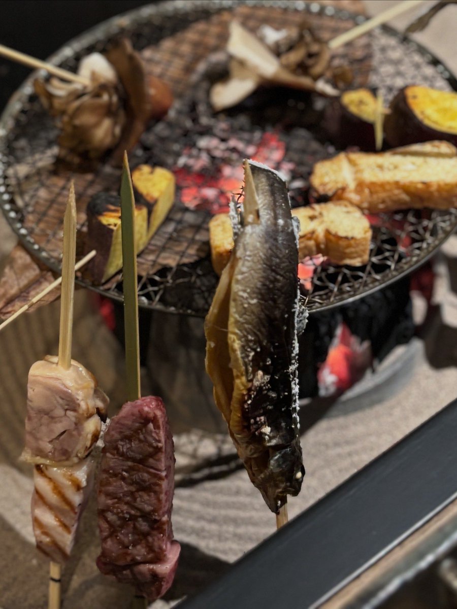 rinngocya's tweet photo. 【 神楽坂 囲炉裏焼肉 祇園 】
神楽坂の古民家をフルリノベーションした
古民家囲炉裏レストラン
囲炉裏みながらのお食事って雰囲気もいいし癒される
お料理もめちゃくちゃ美味しくて
居心地めっちゃよかった！
https://t.co/eoFyP1OWv8 #PR https://t.co/o0gLYfN2kK