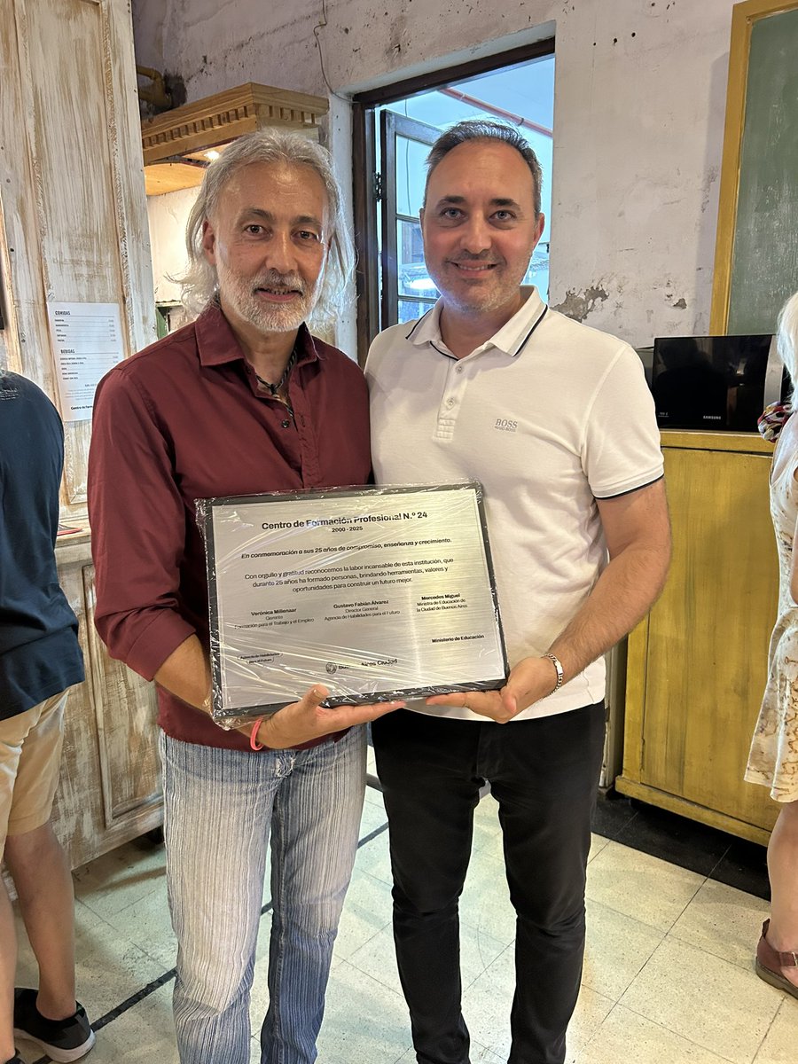 Celebramos los 25 años del Centro de Formación Profesional N°24. 

¡Sigamos haciendo crecer la formación profesional en equipo!