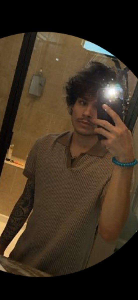 Goldenstakess's tweet photo. @jacksonhamm2 @ggttdd718 @fuckinoffwhite Bro you should never again use the term “little boy” 😂😂😂😂 https://t.co/IoyKSDvSkj