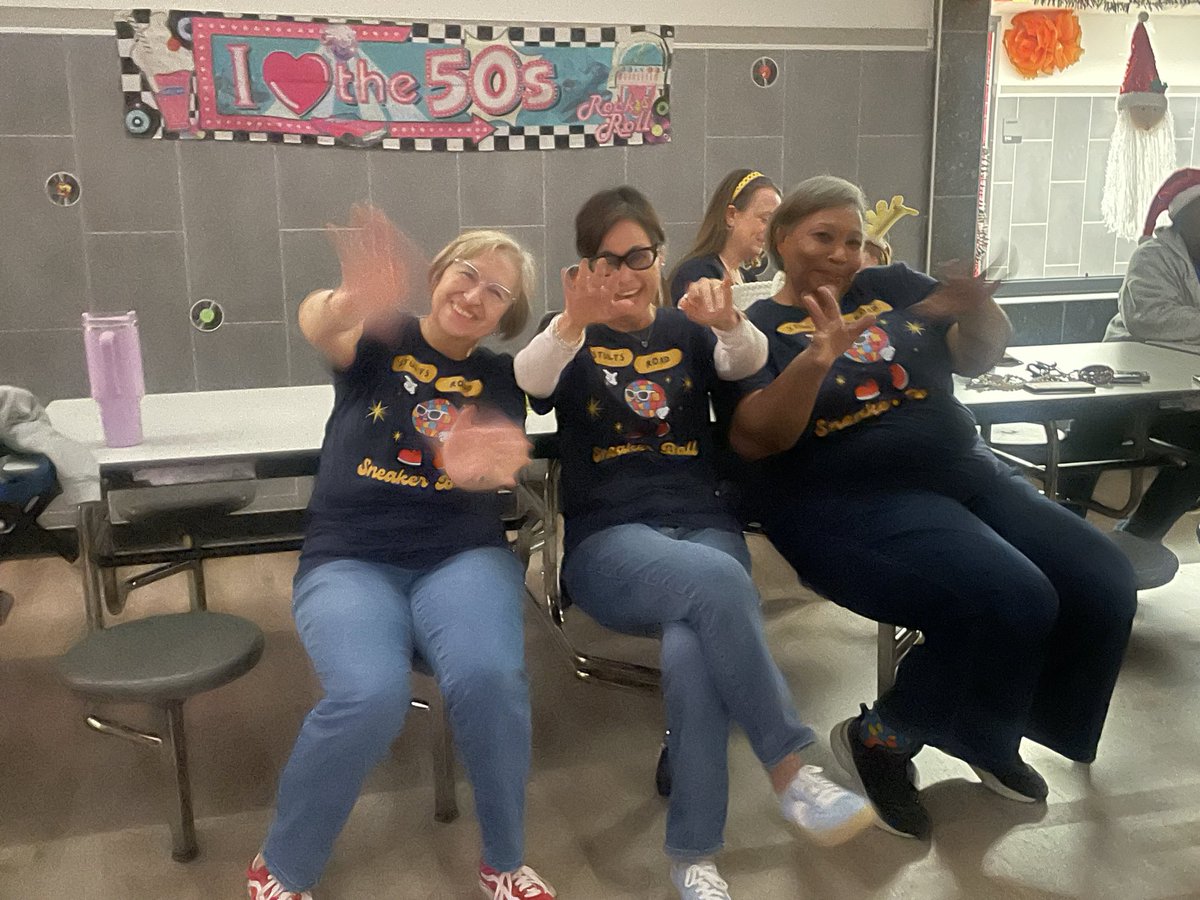StultsRoadElem's tweet photo. Ending the day with joy, music, and community at the Stults Road Sneaker Ball 👟💚
Moments like these matter. https://t.co/v3W2HlDGQI