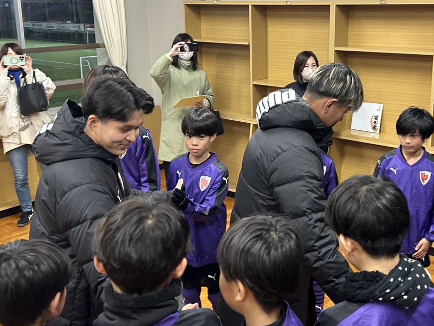 🟣選手スクール訪問🟣 #ファンティーニ燦 選手、#尹星俊 選手がSP