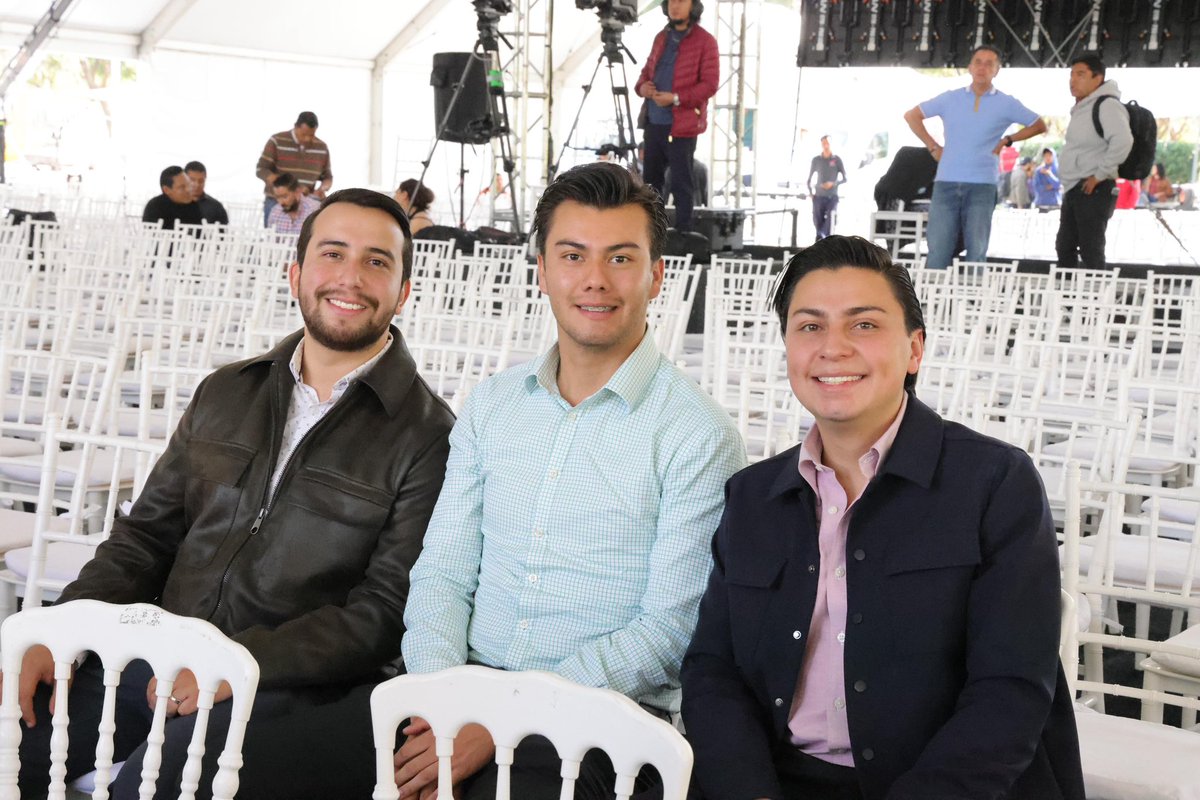joseeconde_'s tweet photo. Listos para el primer informe de nuestro Gobernador @armentapuebla_ https://t.co/uP1FYCc4Zj