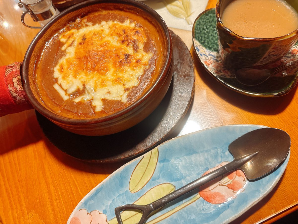 友人とカレーを食しながら語り合ってきた🍛
毎回たくさん笑って元気もらってるよー！これでしばらく頑張れる💪
