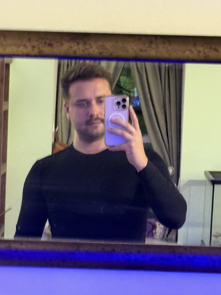 b_gart's tweet image. Hi