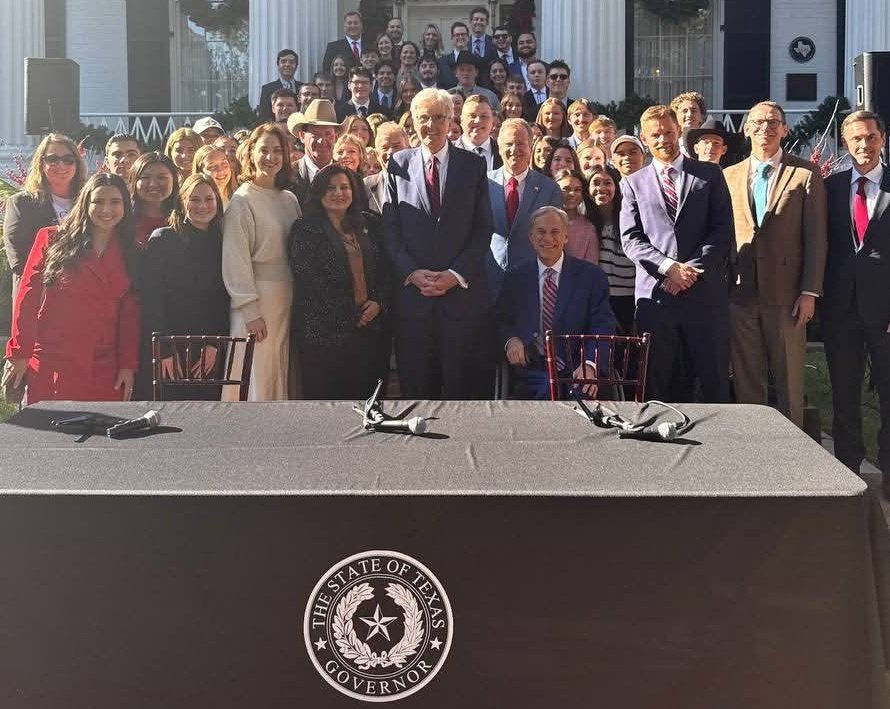 I joined Governor Abbott and Turning Point USA at the Governor's Mansion earlier this week for the announcement that we intend to see a TPUSA Club America Chapter in every public high school across the state. Gos bless Texas and the legacy of Charlie Kirk!