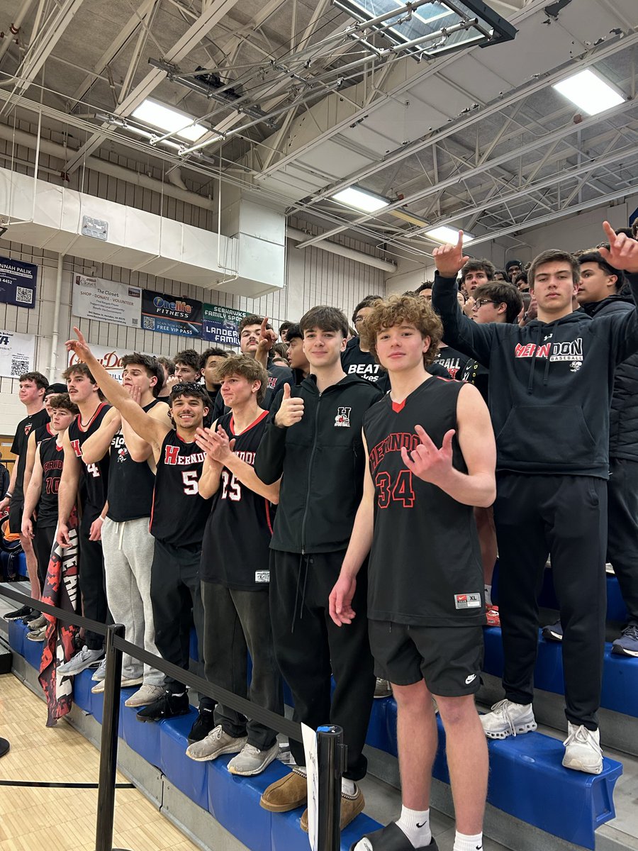 HerndonHS's tweet photo. Hype Squad at SLakes. Where are YOU? https://t.co/b3izuLqAlJ