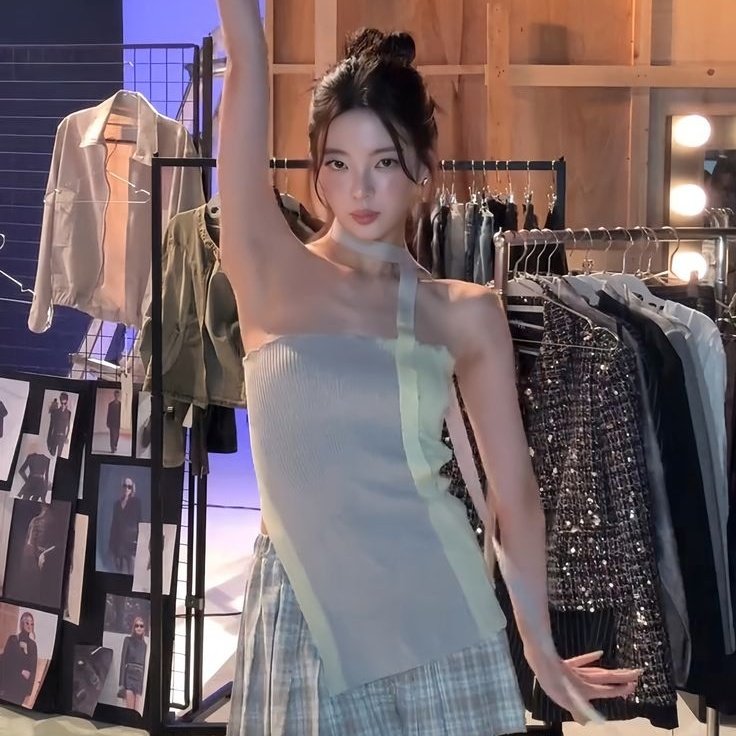 🚨| PRINCESA ELEGANTE!
Após vencer várias categorias do <a href="/MidzyAwards_/">MIDZY AWARDS</a>, <a href="/isahoop/">Isa⁵ TUNNEL VISION</a> serve muita elegância para o After party do Midzy Awards!
#MA25AfterParty  #MidzyAwards