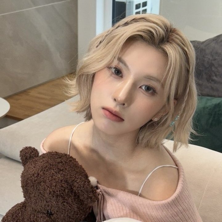Jinsol_face's tweet photo. #배이 #BAE #baejinsol https://t.co/OLm8VwSzQ7