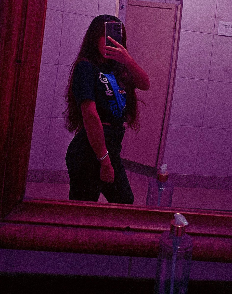 aff, a gordinha mais ajeitada da confra be like: