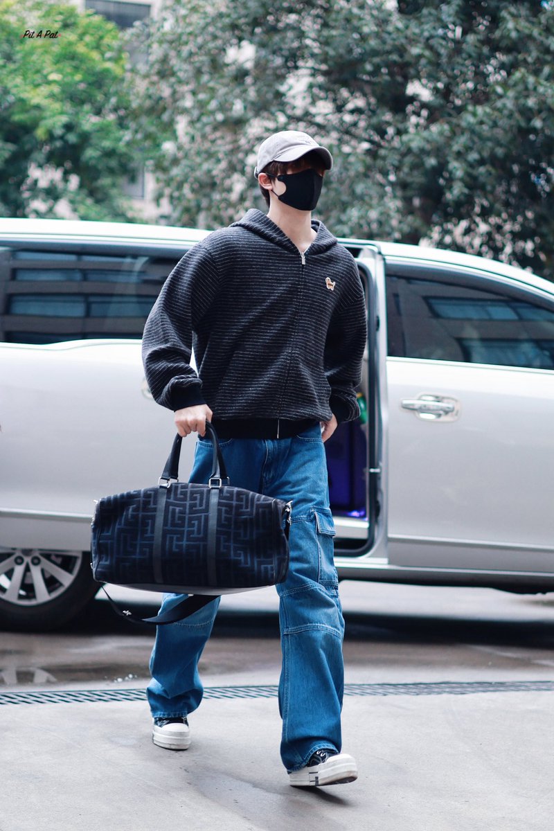 PitAPat1020's tweet image. 251213 明月录进妆

@patrick_pppat

#AMingDynastyAdventure
#明月录 #ติงอู #丁巫
#PatrickFinkler #Patrick
#แพทริค #เจ้าปลาดาว
#尹浩宇 #Patrick尹浩宇