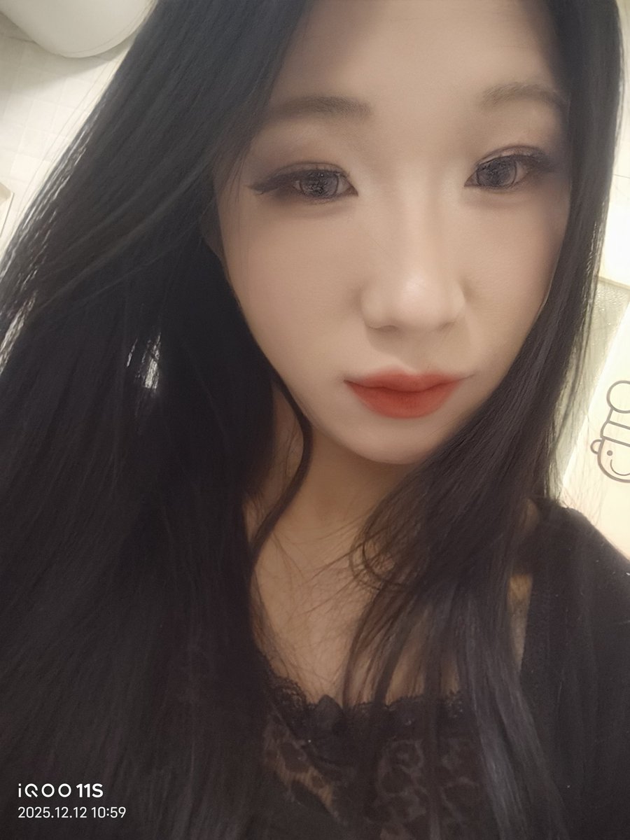 aad555ahh's tweet photo. 青岛下雪了昨天晚上真的是好冷啊 https://t.co/RStudZS9Ym
