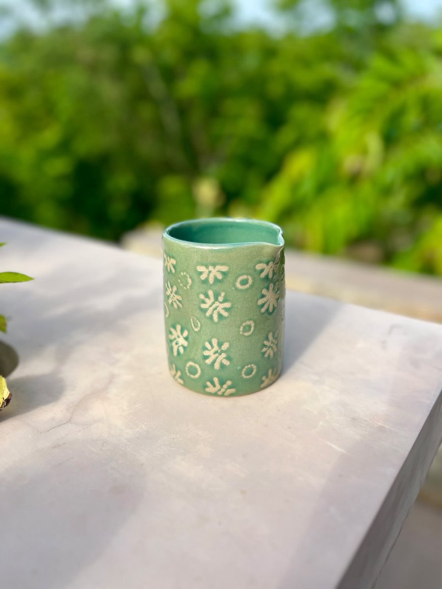 Yang hari ini di Jakarta, mampirkan Pasar Sabtu di Somerset Berlian ya, ada <a href="/helloFirsta/">firsta</a> yang bawa Batik Pottery bikinan tangannya dari Jogja, pas buat Christmas Gift! ❤️🎄