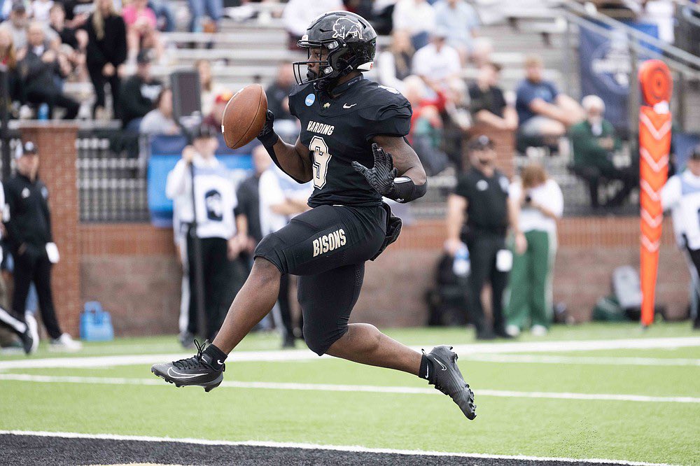 JMortenBerry's tweet photo. #AGTG After a amazing visit, I’m blessed to receive an offer from Harding University!! @Harding_FB @Louisburg_FB https://t.co/yv8XgBUzlm