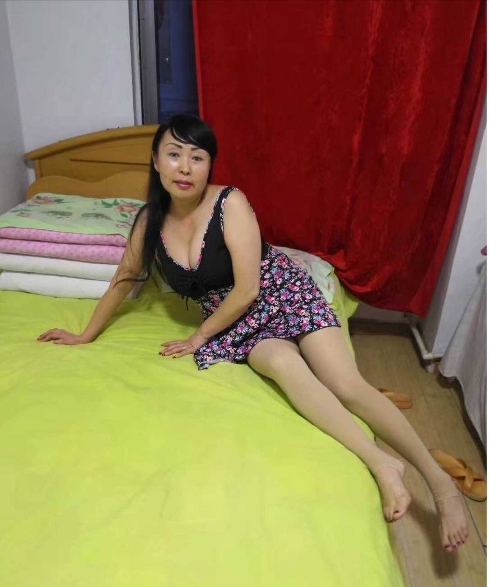 成熟美丽阿姨 tweet media