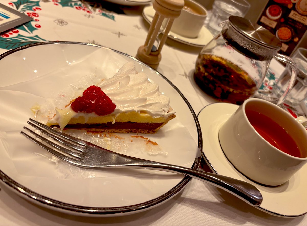 siniasu's tweet image. ｲﾖｯ!🍰