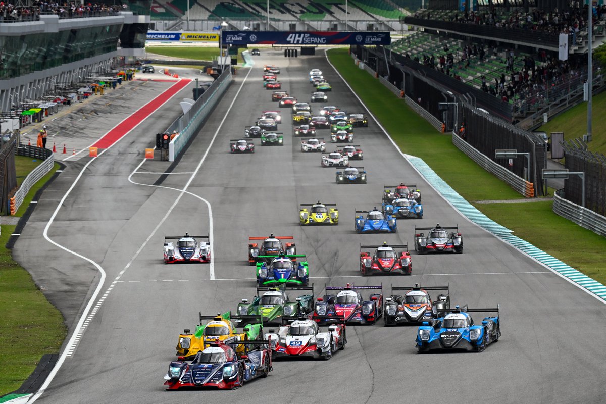 AsianLeMans's tweet photo. That's one impressive grid.

#AsianLeMans #4HSepang https://t.co/Bw3jdT4ZfS