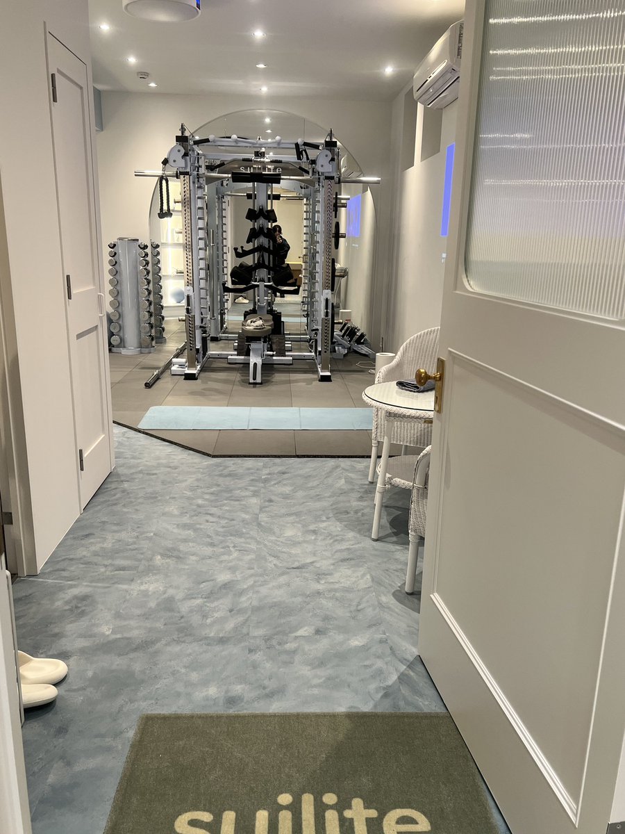 藤田 ニコル(にこるん)🌙 (@0220nicole) / Posts / X