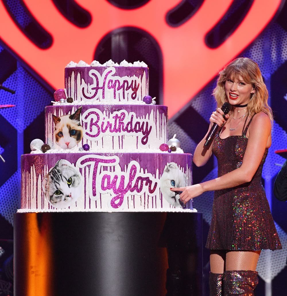 테일러의 36번째 생일을 축하합니다🥳
Happy Birthday Taylor 🫰