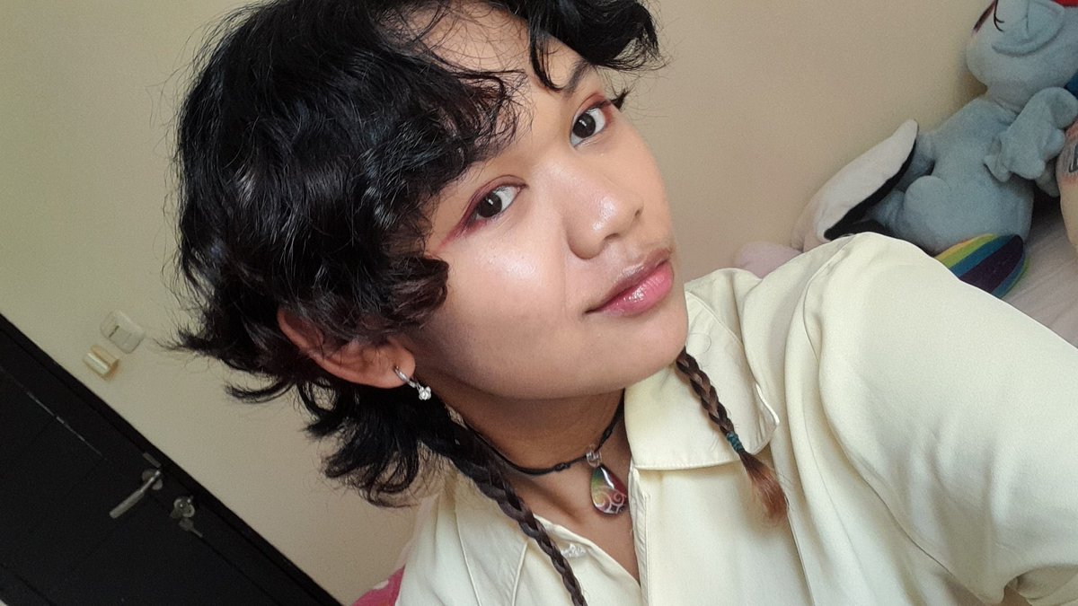 Farah Sahaja tweet media