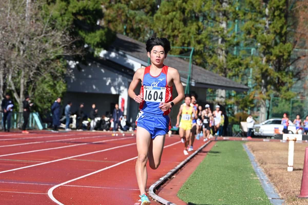ainwineland's tweet photo. 京産大記録会　10000時1組

山崎くん（大阪国際大学） https://t.co/L8wouy1zk6