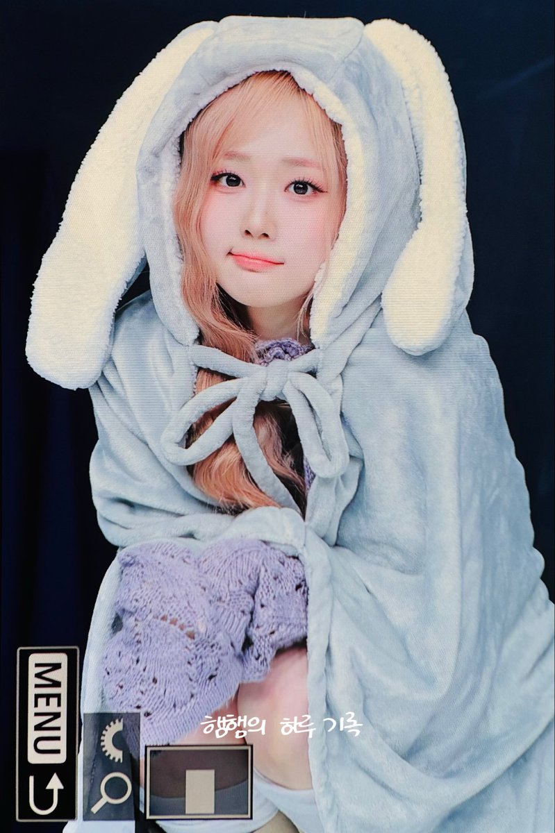 First0806_'s tweet photo. 251213

#tripleS #트리플에스 #윤서연 https://t.co/8drFLRXQBV