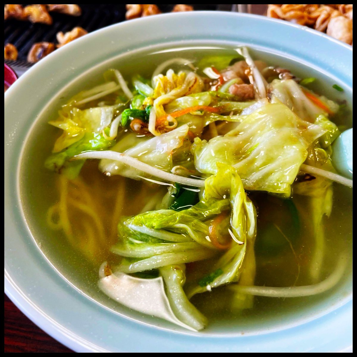 toitoitoki's tweet photo. @bozu_108 おおつき食堂の塩野菜ラーメン
マツコの知らない世界では醤油のラーメンが出ていましたがホルモン定食と塩野菜ラーメンがベストだと思います😊
#群馬県　#東吾妻町　#ラーメン https://t.co/QXpniHI6yo