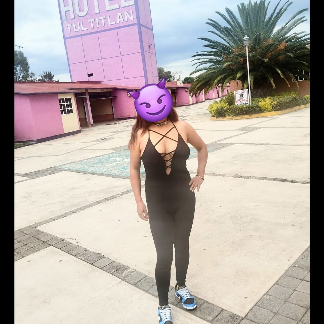 jenny1992guz's tweet photo. #NuevaFotoDePerfil2025
#Hotwife
#Putiesposa
#Cuckold
El lugar que más le gusta a mí Cornudo esposo, por qué es donde le doy lo que más le gusta...
Les quiero responder sus preguntas solo para Jenn ♠️ https://t.co/T6cKj3iA4b