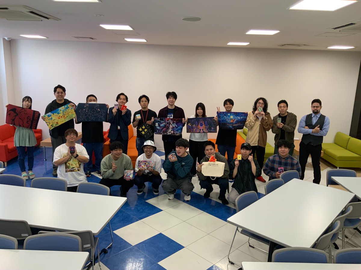 CODEBASE098's tweet image. 企業対抗戦in沖縄　先ほど終了しました！
第1回にも関わらず沢山のご参加ありがとうございました！！

普段のポケカとは違ったメンバーでの対戦に、みなさん楽しまれていました✨

社内でも交流がなかったメンバーとのコミュニケーション促進にも繋がり、かなり有益な時間となったようです！…