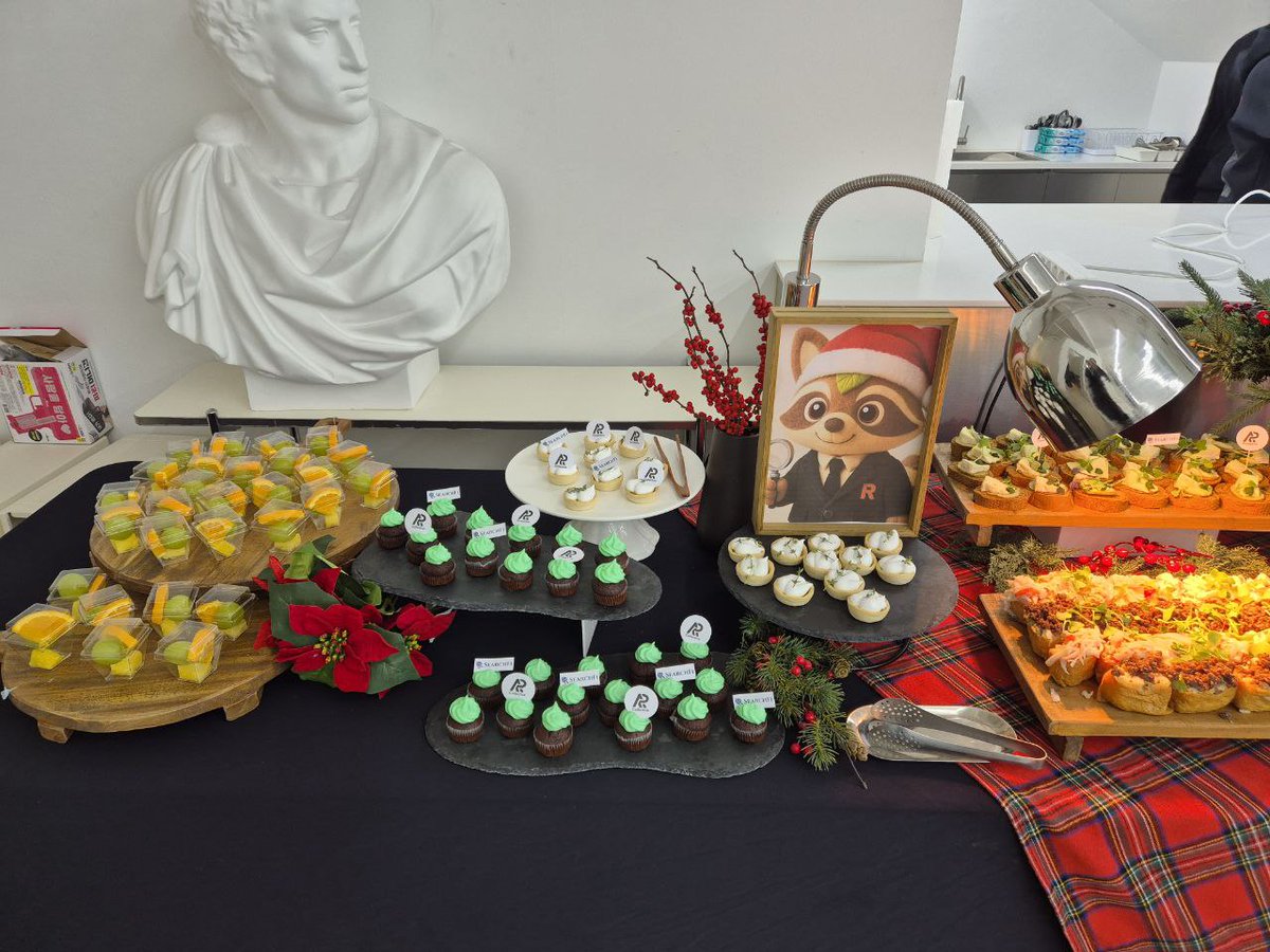 searchfi_eth's tweet image. &amp;lt; 서치파이 연말 밋업 모두들 고생하셨습니다 ! &amp;gt;

벌써 4주년째인 서치파이 !

매번 5월과 12월에 주기적으로 밋업을 하는데요
다음에는 저와 소통하는 야퍼분들도 함께하면 좋을 것 같네요 !

NFT로 시작된 커뮤니티 이지만
이제는 한 가족처럼 되어버린 서치파이 멤버들
다들 너무너무 감사드리고…