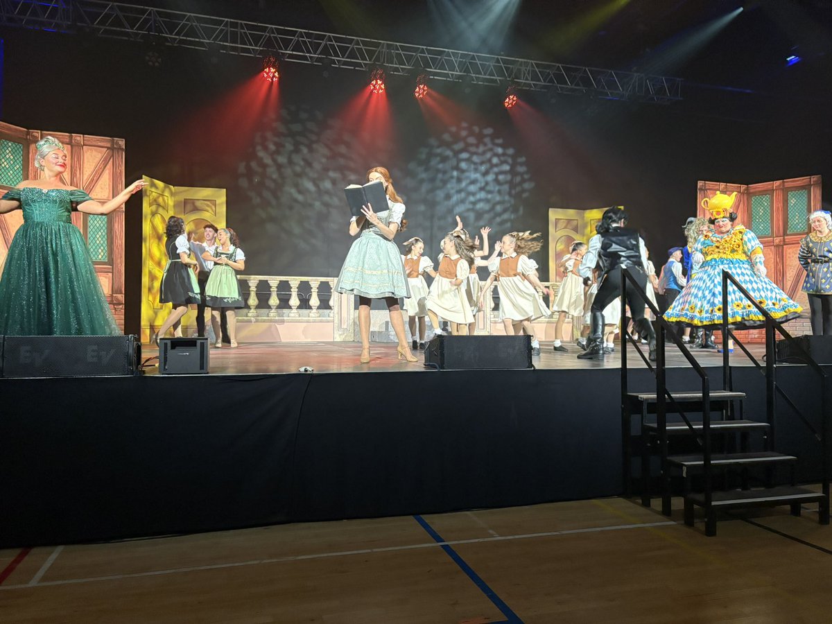 Fatima Whitbread tweet media