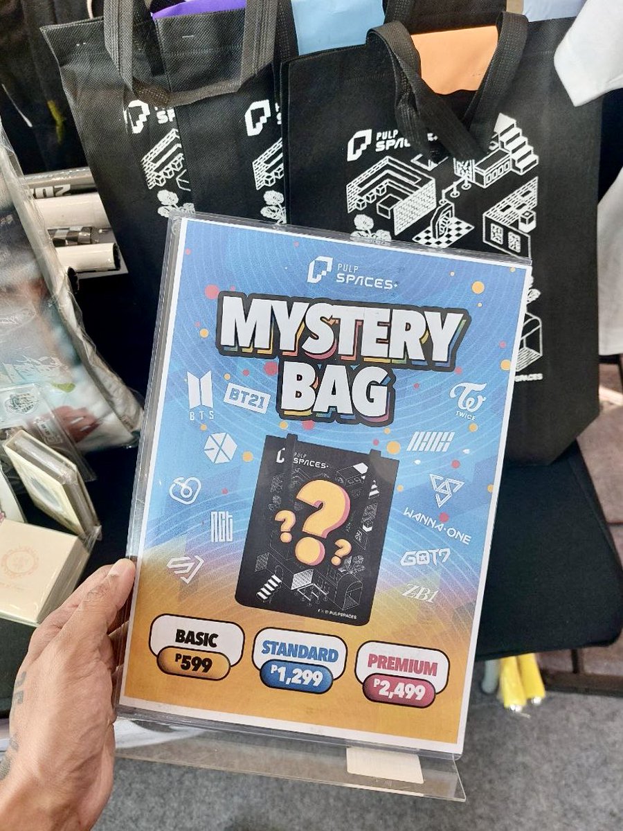 PULPSpaces's tweet image. Want a guaranteed thrill? ✨ We’re dropping the ultimate K-POP MYSTERY BAGS!🎁🥳

Trust us—these are really worth it! Each bag is packed with different official K-Pop items and exciting surprises you won't want to miss.❤️‍🔥

#PULPSpaces #ViuKLand2025 #KDramaMerch #KpopMerch