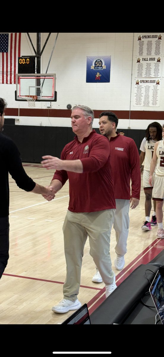 D2EastHoops's tweet photo. Congrats to ⁦@MolloyMBB⁩ head coach Joe Conefry on his first collegiate victory tonight in Rockville Centre! https://t.co/U3vV3FKpTM