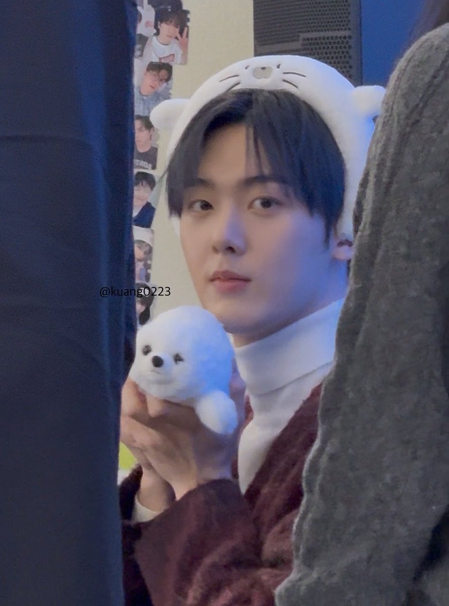 오늘 윤산하 진짜 귀여움 진짜 진짜 이뻐 미쳐써