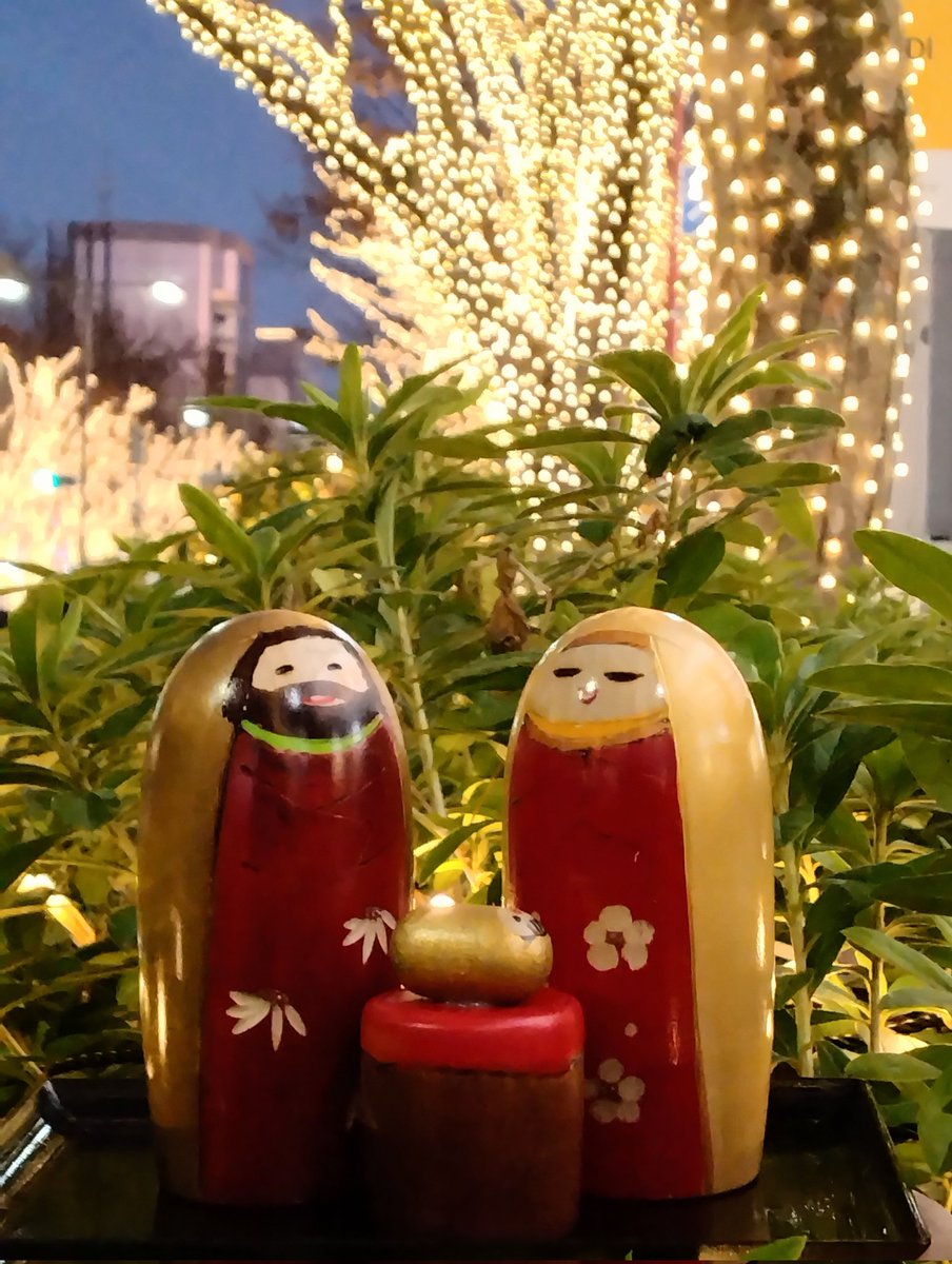 orientalbazaar_'s tweet photo. 【こけし】

日本土産の定番といえば こけし。
日本で過ごすホリデーシーズンの思い出にこんなこけしはいかがですか？

Kokeshi dolls make popular souvenirs.
How about choosing one of these kokeshi dolls as a memento of your holiday season spent in Japan? https://t.co/DlzZi9jjD8