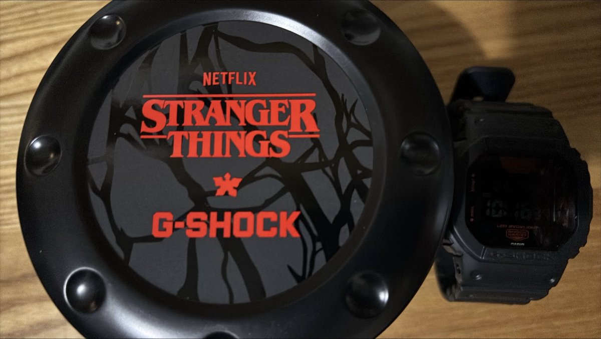 ucd72's tweet image. ストレンジャーシングスS5（マジで面白すぎ）配信翌日にカシオで予約開始のコラボGショック。限定とか何も書いてなかったけど、ヤな予感したので、当日に一応予約しといたら、その後予約開始早々でソールドの表示になってた。。こういうのは今後すぐにポチっとくのが吉というライフハックを学んだ。