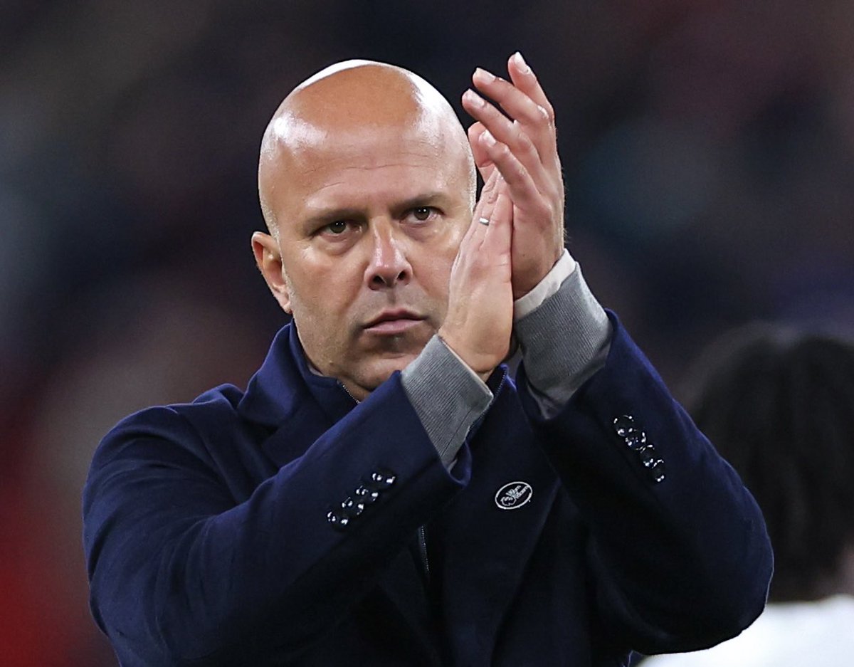 FabrizioRomano's tweet photo. 🚨🇪🇬 Arne Slot: “If I can, and it is also good for the team and for the club, I would definitely prefer to avoid a media circus on Saturday”.

“I don’t think it’s a circus for me. But if it is a circus, that is not helpful for anyone. So you try to avoid it as long as you can”. https://t.co/ktdvgd4b82
