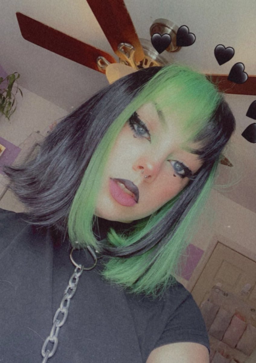 Rhi 💖 tweet media