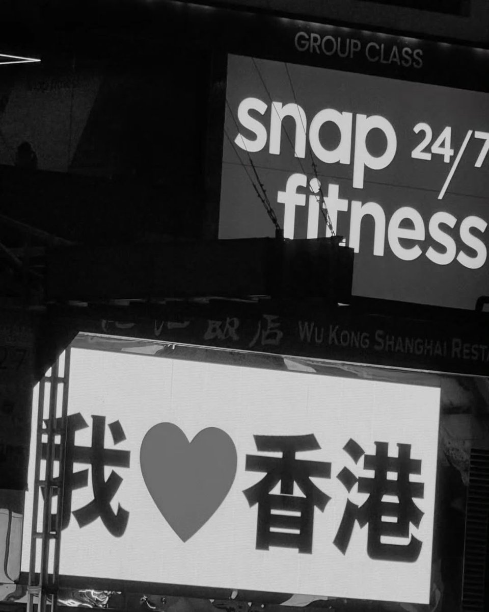 Thoughts spilling out, my body feeling like it’s about to lift off, and every word for my MAMA rap just flows straight from me. I guess some genius energy just can’t be held back.