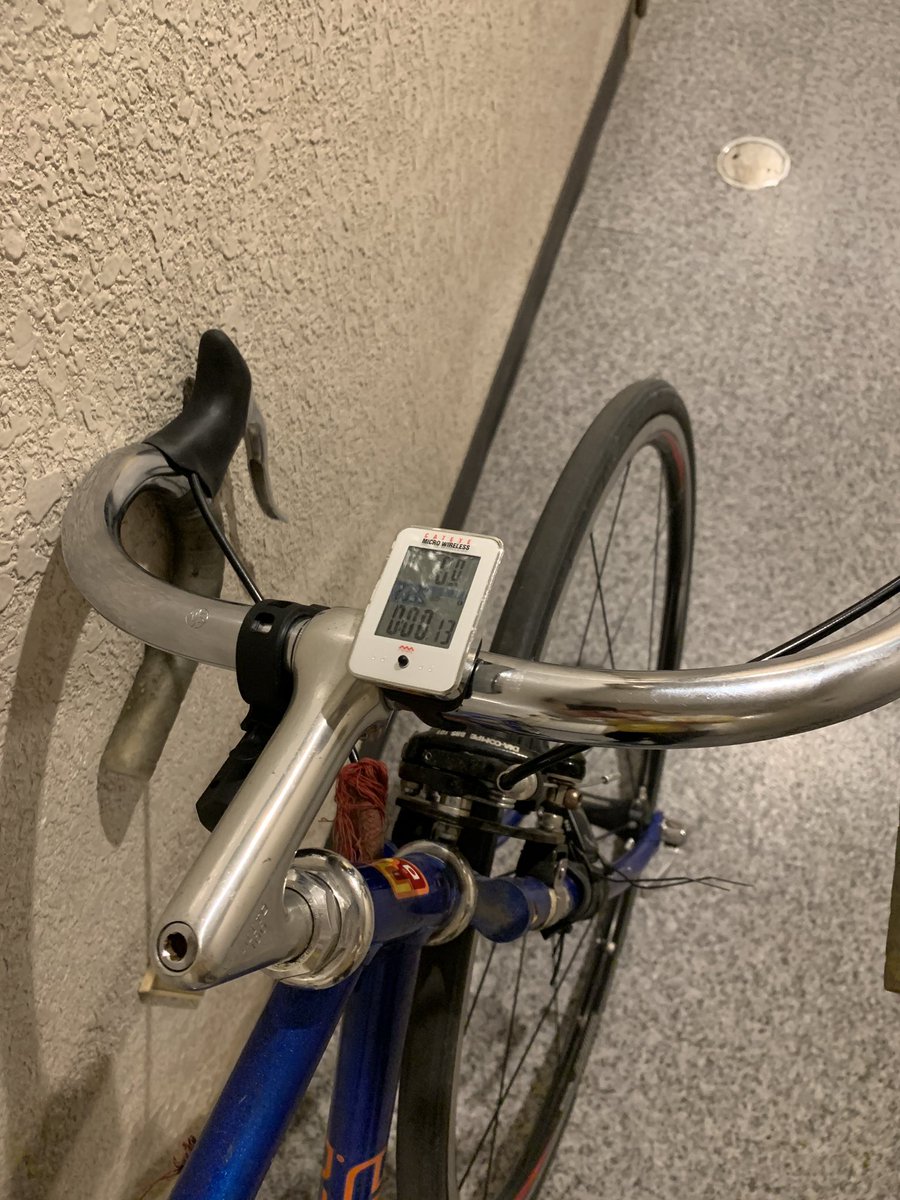 割れて無いサドルに交換したけど、この有様 何年かぶりにメーターも