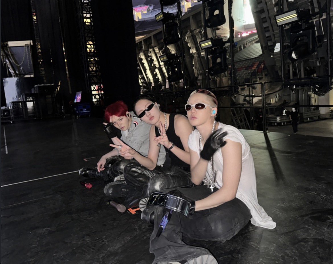 Go ahead and say it again, 'Who are the three greatest musketeers?' These photos answer that question and every similar one, about me and the three people being talked about out there.