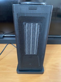 Kloudic家電専門店【公式】(<a href="/Kloudic_JP/">Kloudic家電専門店【公式】</a>)から、QN12 セラミックヒーターが届きました✨
軽くて持ち運びやすく、扱いやすくスイッチonですぐ温かくなります✨家電下手な私にピッタリ✨とってもお気に入りです(^^♪
この冬ぽかぽか(=^・・^=)嬉しいな🩷❤️ありがとうございました✨🎅#マロンの当選報告