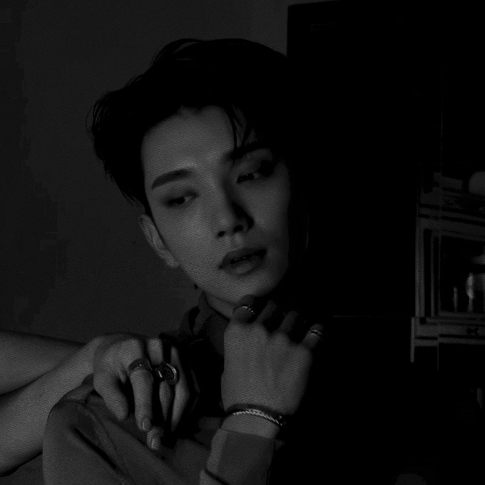 Perdjamoean's tweet image. SVARGA, 1995.

I’ve always found myself wandering through different countries. There’s something about stepping into a new culture—tasting food I’ve never heard of, hearing the laughter of locals—that feels magical. What about you? What do you love doing the most? (ID/ENG]