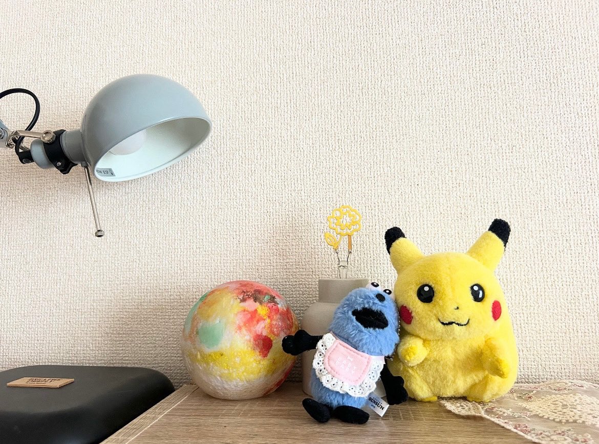 furby_do's tweet photo. ピッタリ💛💙
#pikachu #初期ピカチュウ #スンスン https://t.co/Kfh1QJd8fc