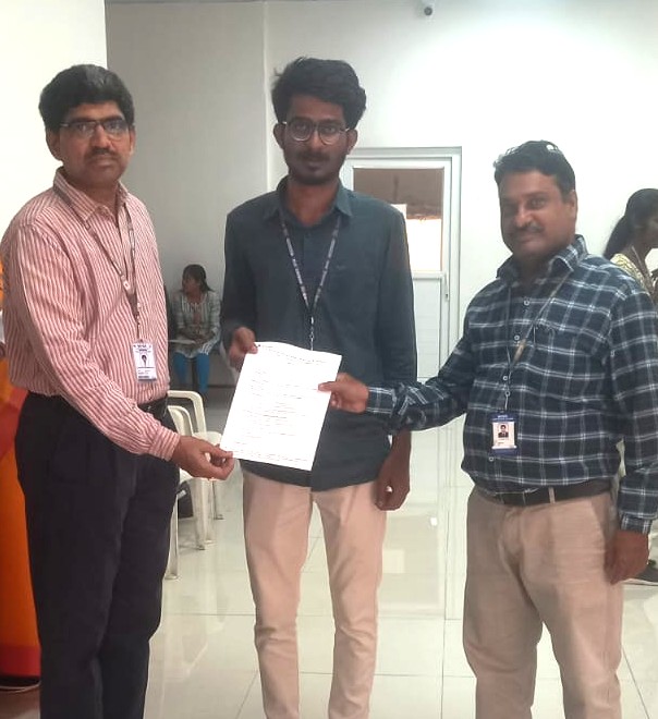 MVSRConnect's tweet photo. We are proud to announce that 17 students have been successfully placed at LS Automotive Pvt. Ltd., India with a package of 3 LPA.

📌 Branch-wise Selection:

ECE: 8 students

EEE: 4 students

MED: 5 students

👏 Heartiest congratulations to all the selected students! https://t.co/Xnaqv85Dox