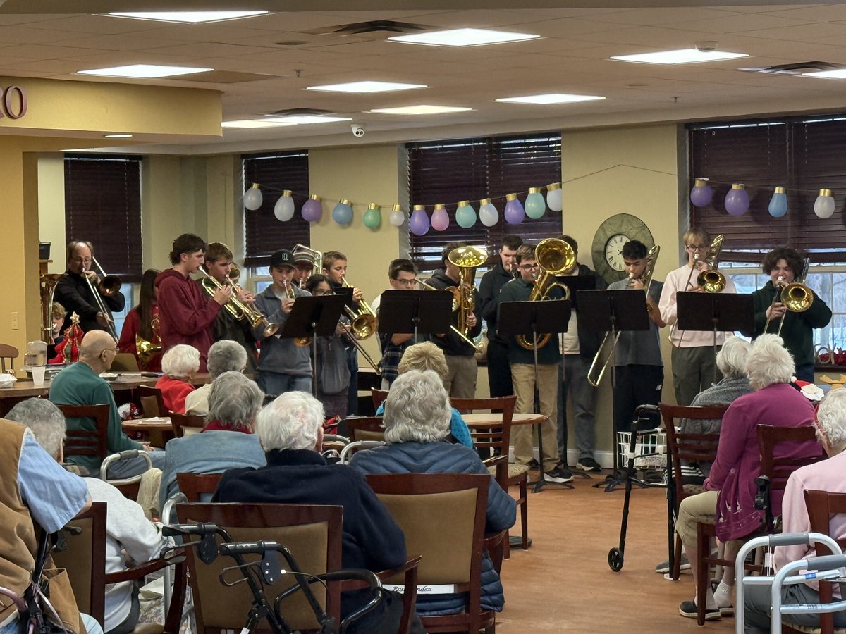 FCSD_Music's tweet image. Today some of our student musicians performed chamber music for the residents of Fredonia Place. They were a great audience! Congratulations to all involved.