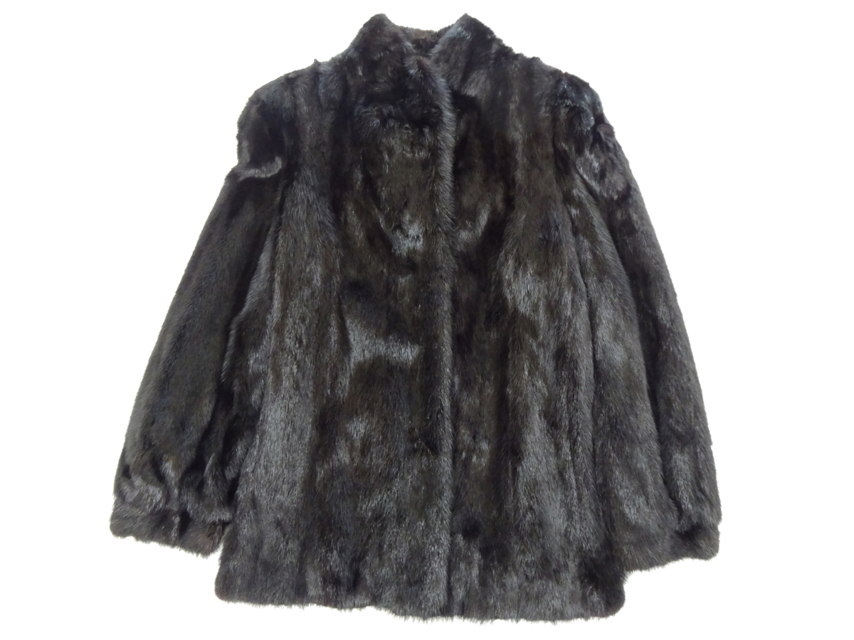 毛皮　ミンク　フォックス　など　
お買取りは11～2月ごろが高めです。

＃ブランドバゲージ豊川店　＃豊川買取　＃豊川毛皮買取